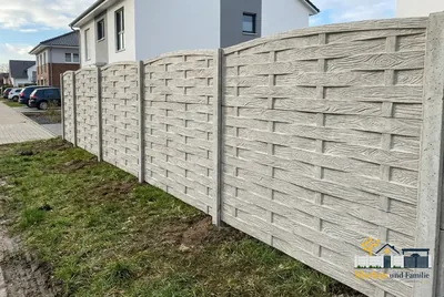 Betonzaun Flecht Holz Bogen – Beispielbild