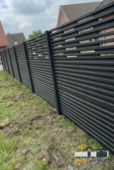 Betonzaun Lamellen Offen – Beispielbild